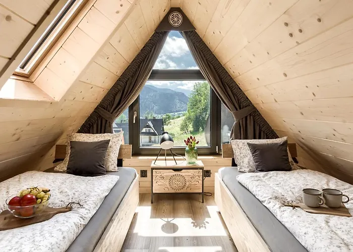 Osada Czerwone Wierchy كوشتيليسكا